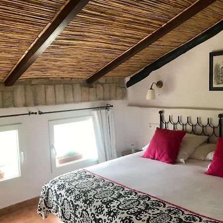 Al-Qandil Guest House Margarida Bagian luar foto