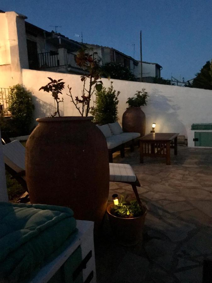 Al-Qandil Guest House Margarida Bagian luar foto