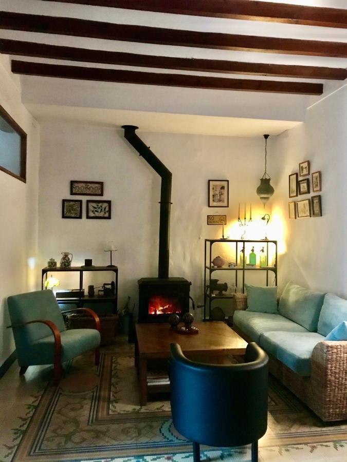 Al-Qandil Guest House Margarida Bagian luar foto
