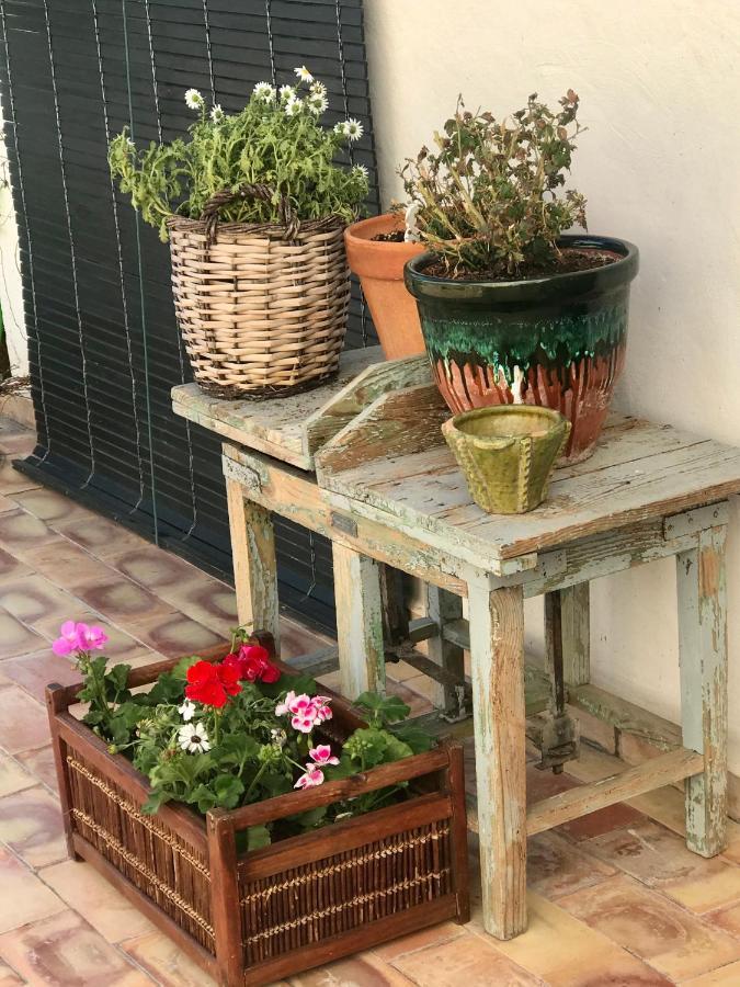 Al-Qandil Guest House Margarida Bagian luar foto