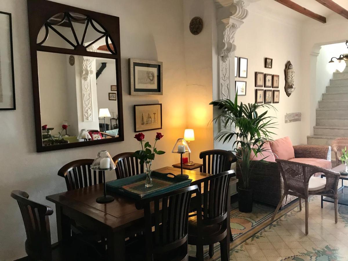 Al-Qandil Guest House Margarida Bagian luar foto